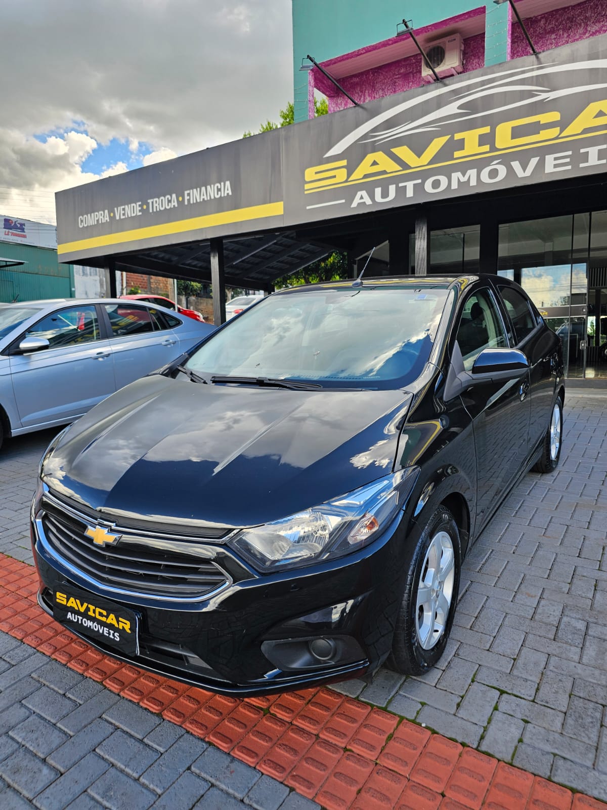 ONIX HATCH LT 