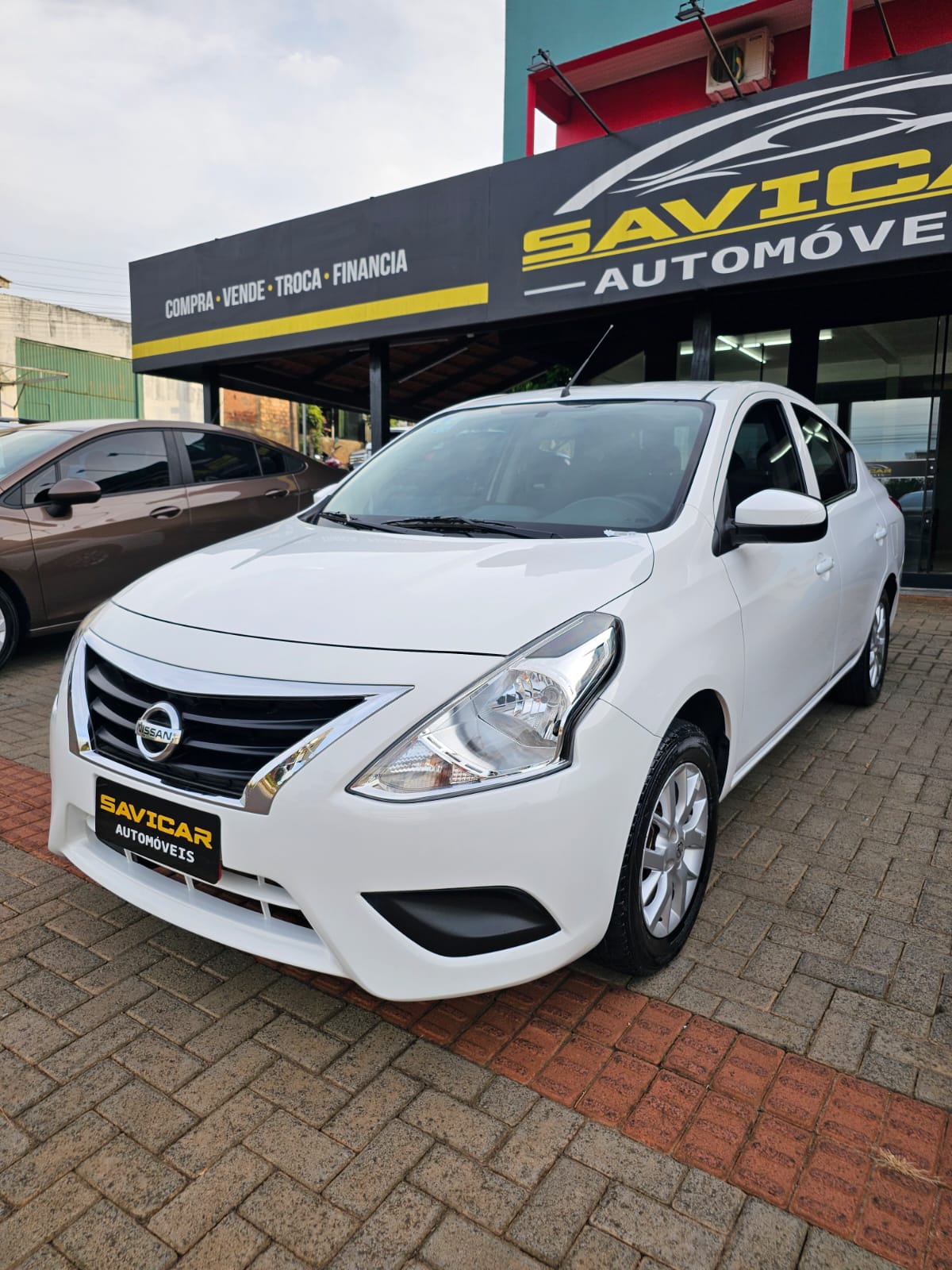 NISSAN VERSA S