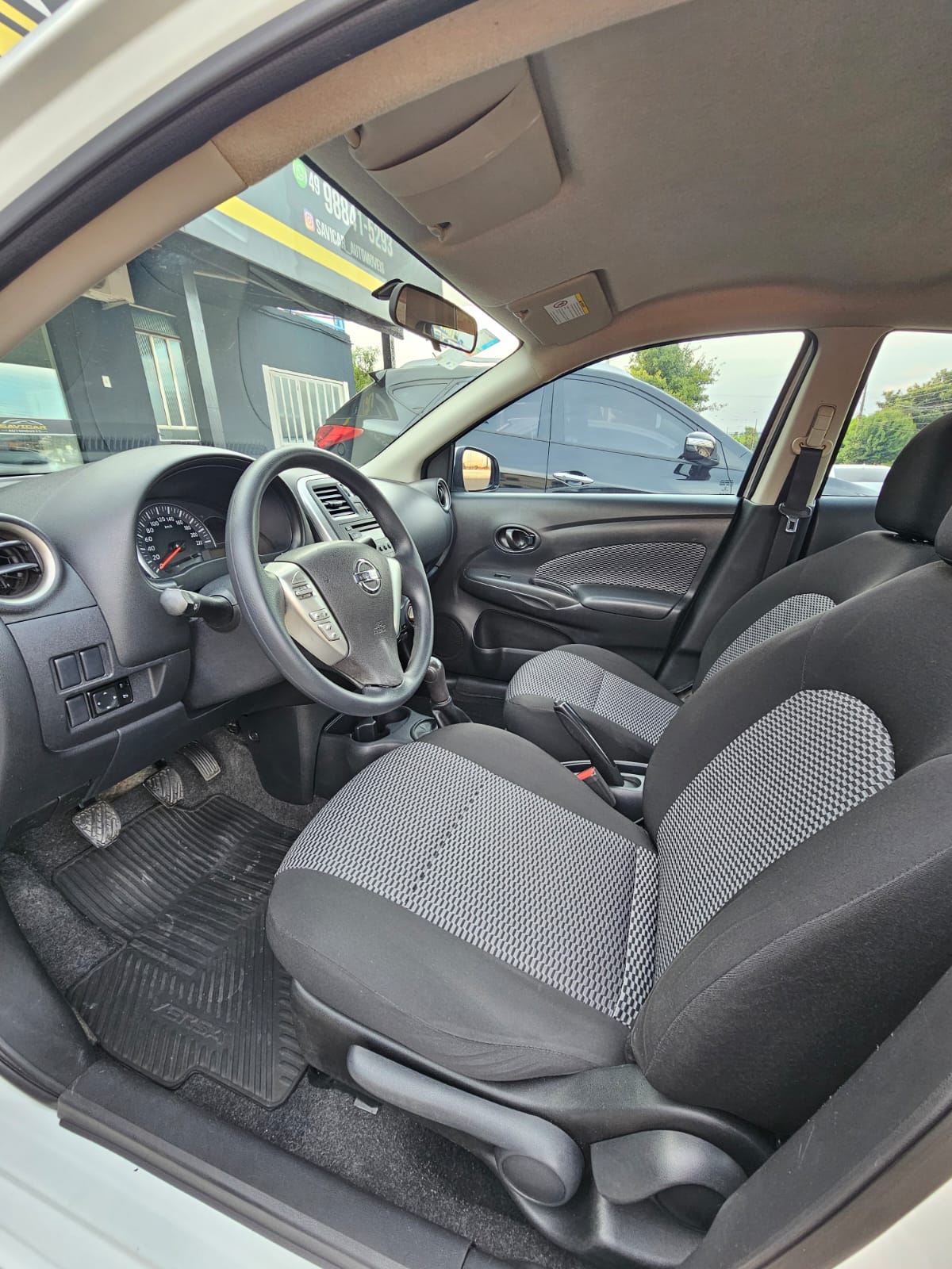 NISSAN VERSA S